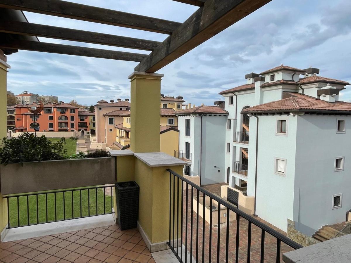 Apartment Claudia Múggia Kültér fotó