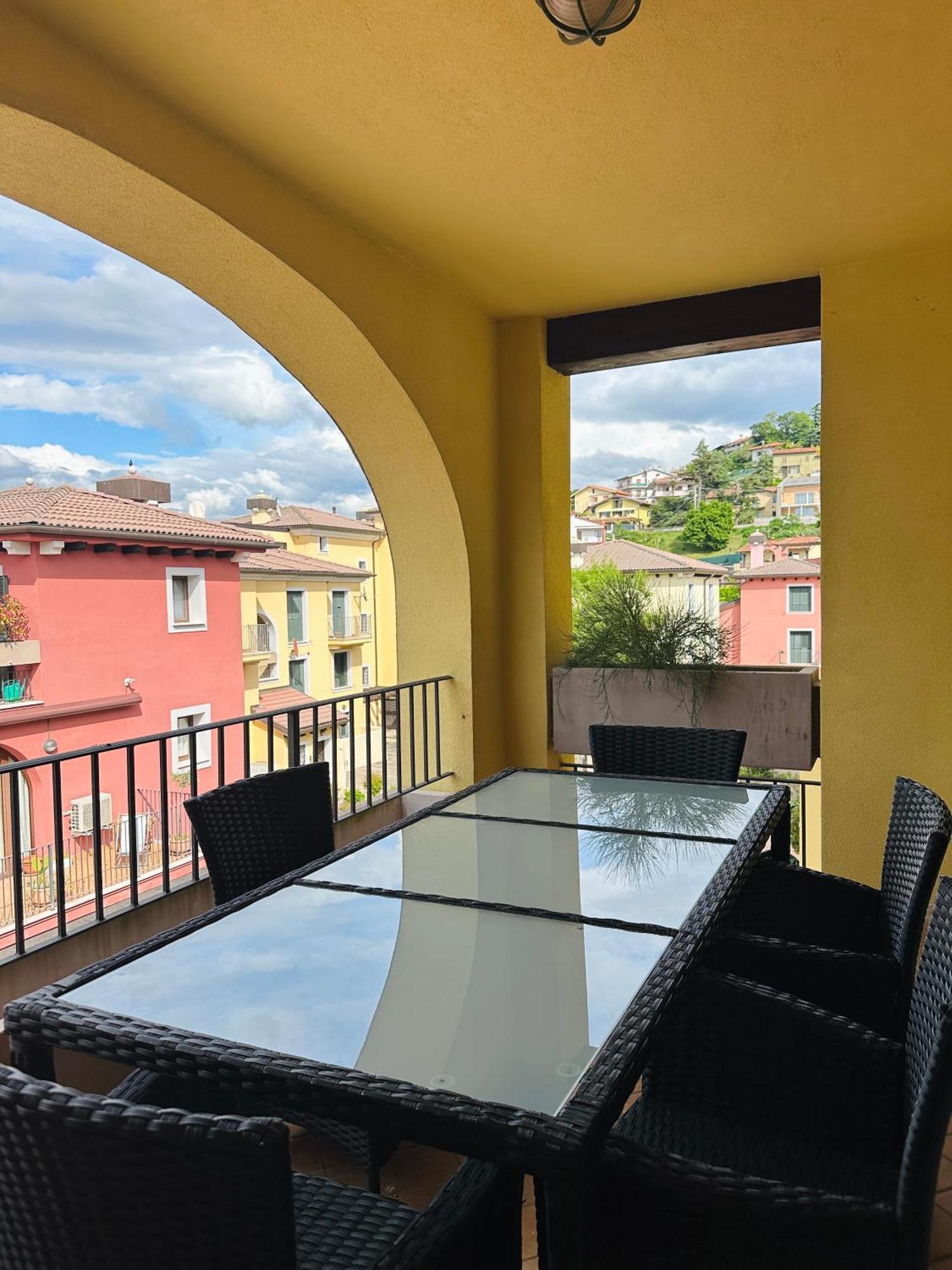 Apartment Claudia Múggia Kültér fotó