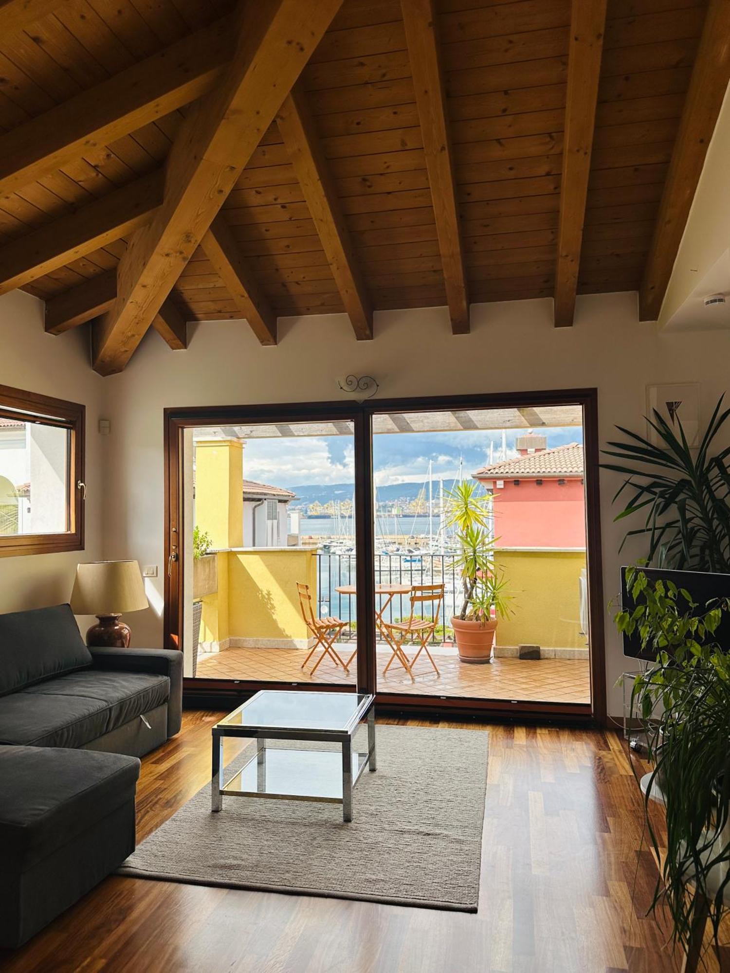 Apartment Claudia Múggia Kültér fotó